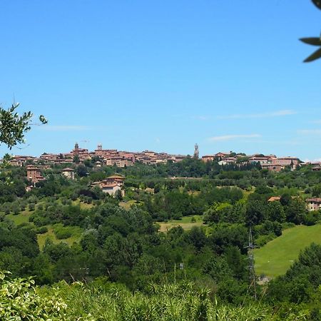 Apartamento Nell'Antica Torre Di Fronte A Siena Exterior foto