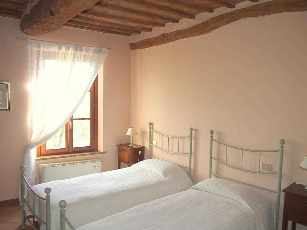Apartamento Nell'Antica Torre Di Fronte A Siena Exterior foto