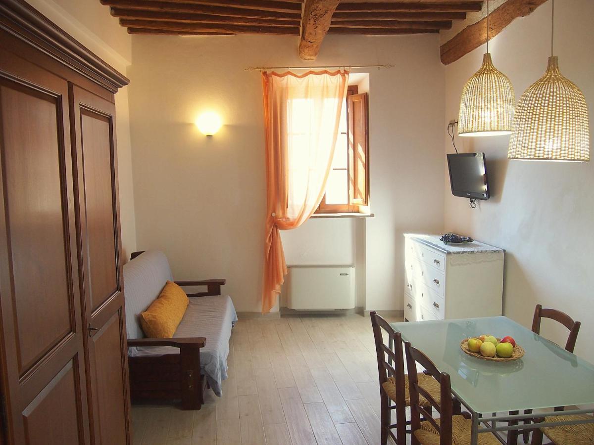 Apartamento Nell'Antica Torre Di Fronte A Siena Exterior foto